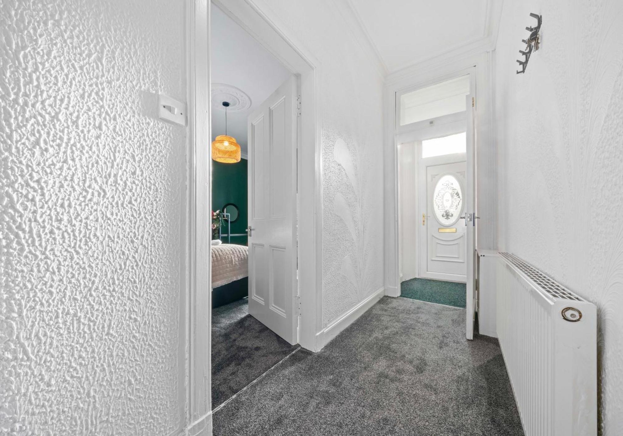 Alexander Apartment By Klass Living Coatbridge Exterior photo